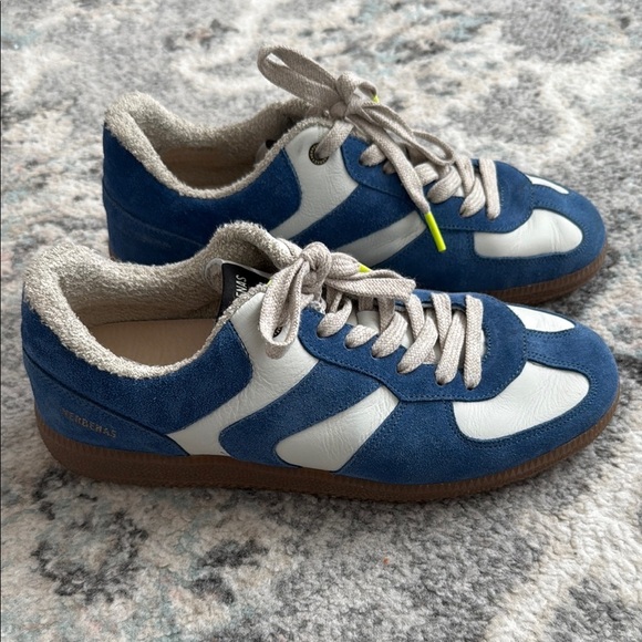 Fun Verbenas Leather Sport Sneakers - Picture 1 of 13